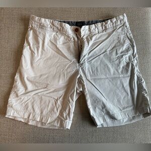 J. Crew Men's Light Tan Flat Front Shorts